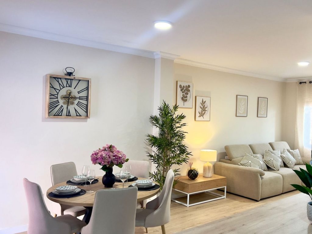 Chalet Adosado Reformado en El Galeón